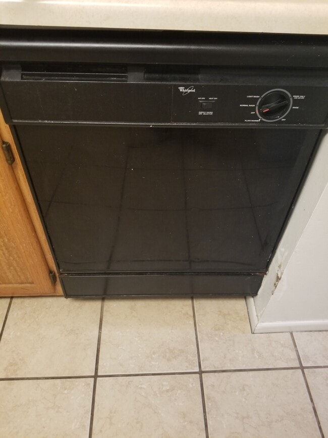 Dishwasher - 17828 Park Ave Unit 2