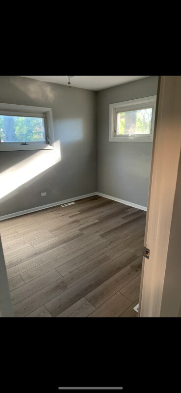 Photo - 100 W George St