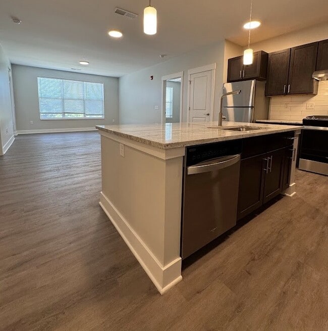 Photo - 341 W Diehl Rd