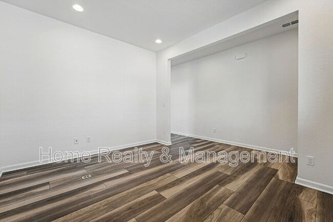 Photo - 9364 E 105th Ave