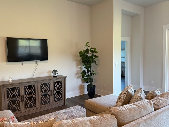 Photo - 5093 Roundhead Dr