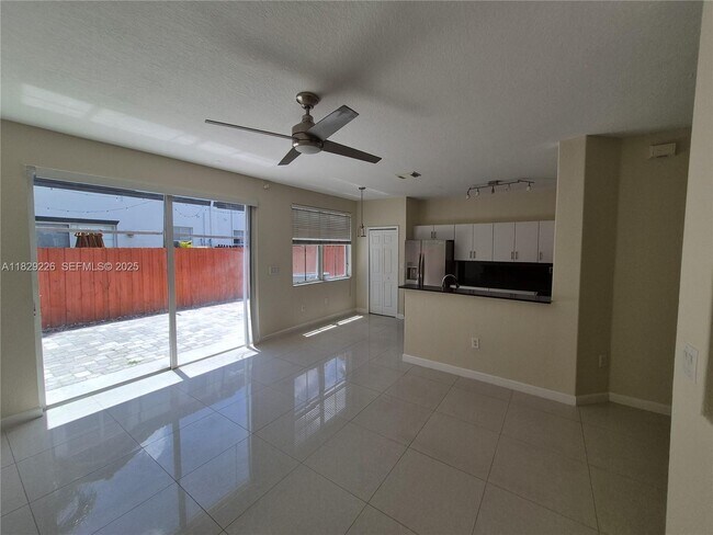 Photo - 7673 NW 116th Ave