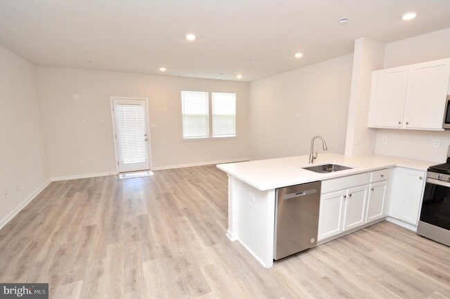 Photo - 78 Nelsons Way