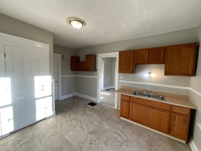 Photo - 3210 Louisiana Ave Unit 3210 Louisiana Avenue Down