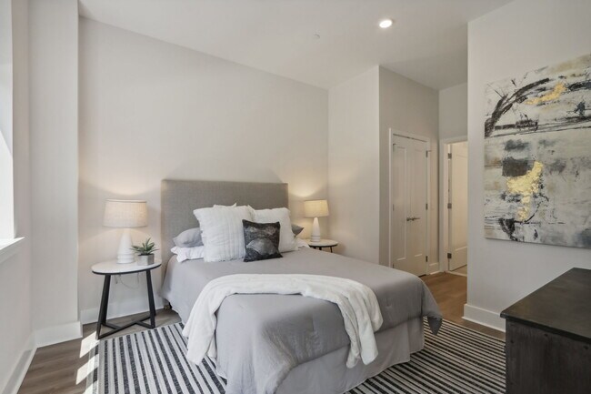 Photo - Horizon at Heritage Court