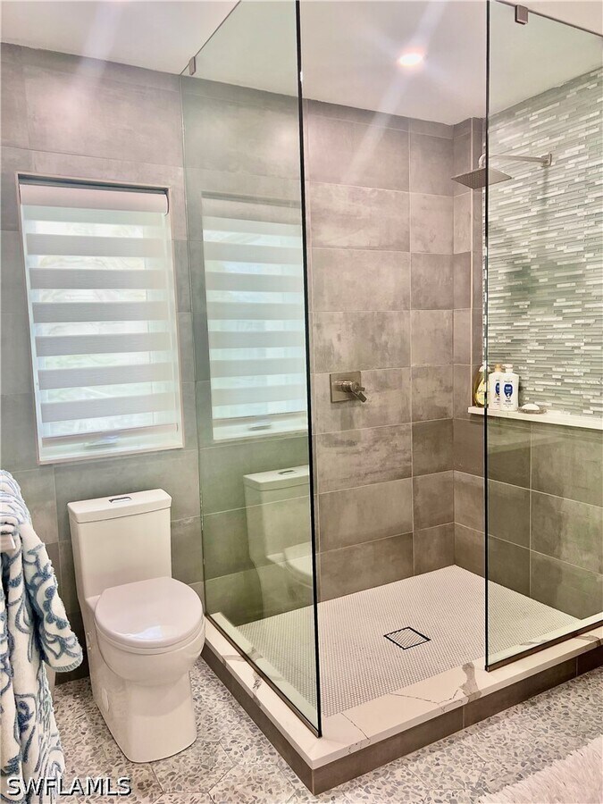 Photo - 383 Seabee Ave