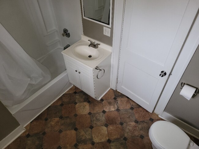 Photo - 937 5th St NW Unidad 937