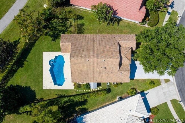 Photo - 1304 Lake Breeze Dr