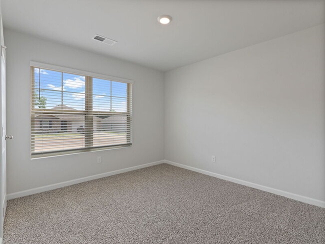Photo - 199 Murphy Ln