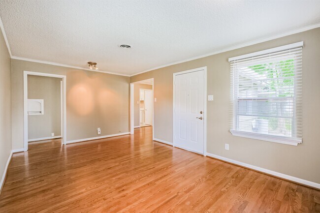 Photo - 4613 Braeburn Dr