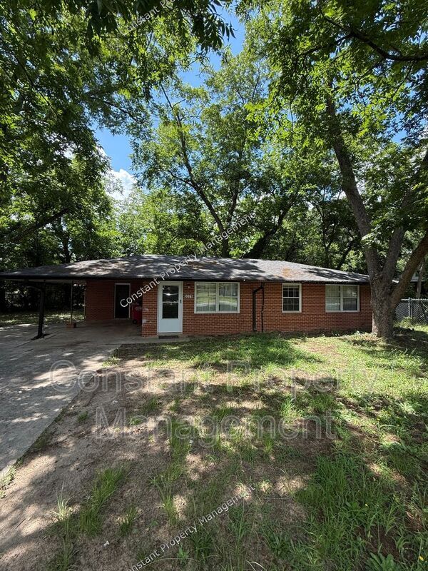 Photo - 3371 Adkins Ave House