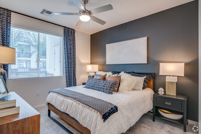 2BR, 2BA - 1,068SF