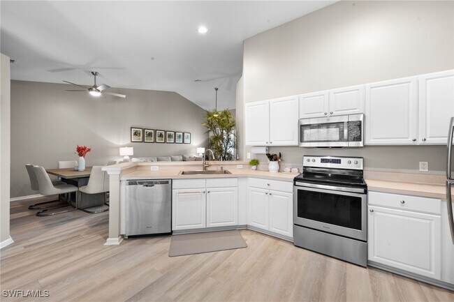 Photo - 10135 Colonial Country Club Blvd Unidad 1208