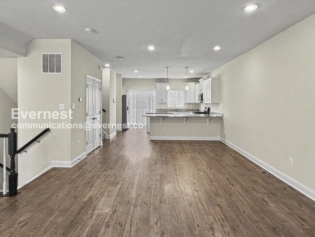 Photo - 2515 Hyacinth Ln