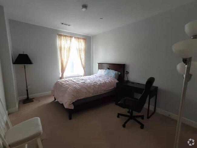 Building Photo - 1501 Commonwealth Ave Unit 203 Rental