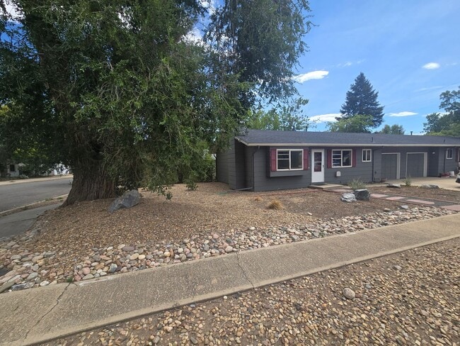 Photo - 500 E Simpson St