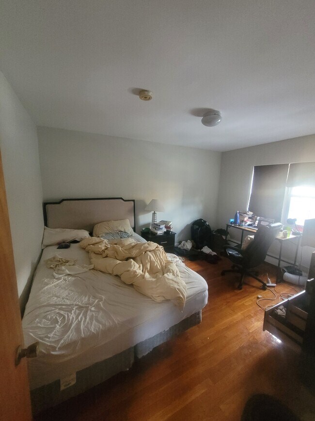 Photo - 195 Winthrop Rd