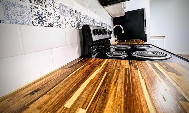 Photo - 413 Jefferson St