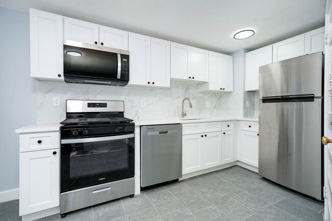 Building Photo - 25 Langley Cir Unit 2 Rental