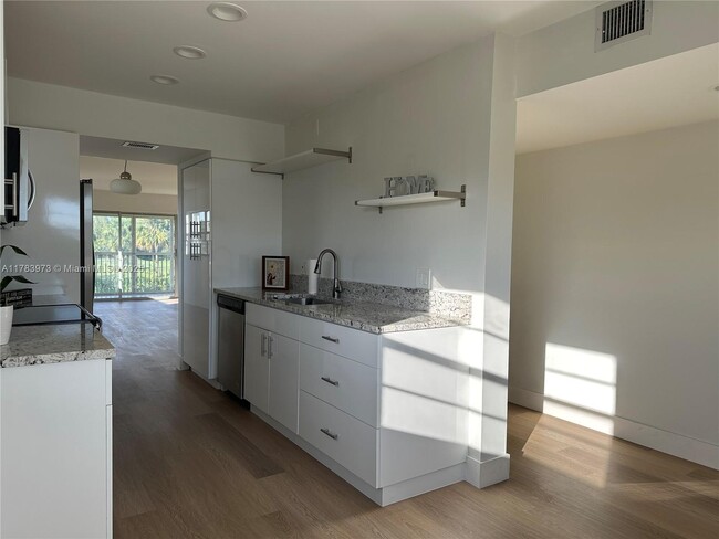 Photo - 12701 SW 13th St Unit 401F
