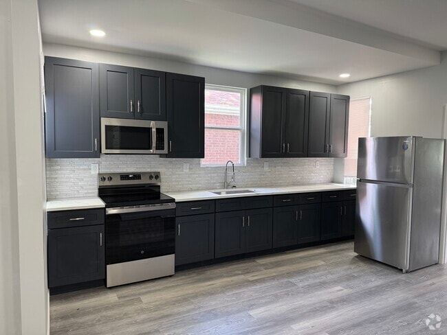 Eat-In Kitchen - 826 Sycamore St Rental