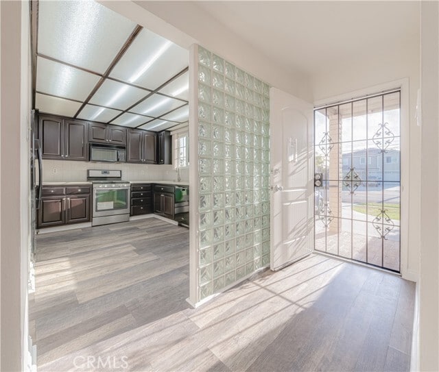 Photo - 17032 Van Ness Ave House