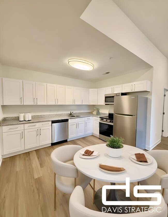 Photo - 128 E Market St Unit 104