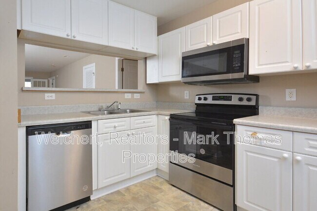 Photo - 929 Morreene Rd Unidad Apt C13