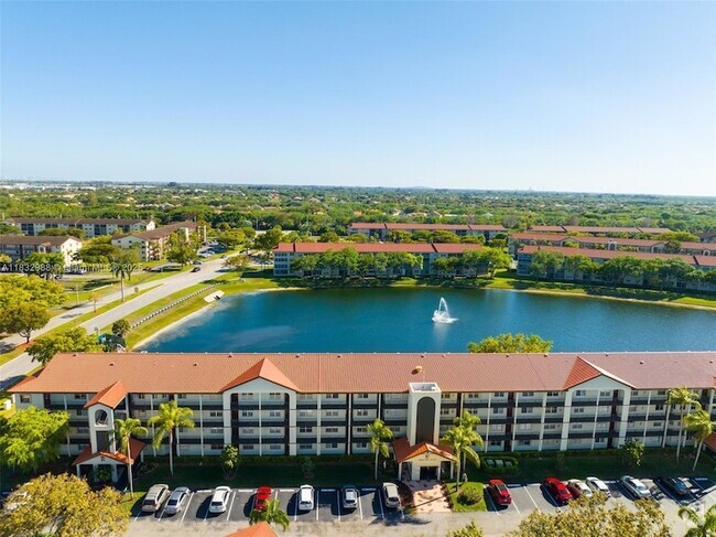 Building Photo - 12900 SW 13th St Unit 212E Rental