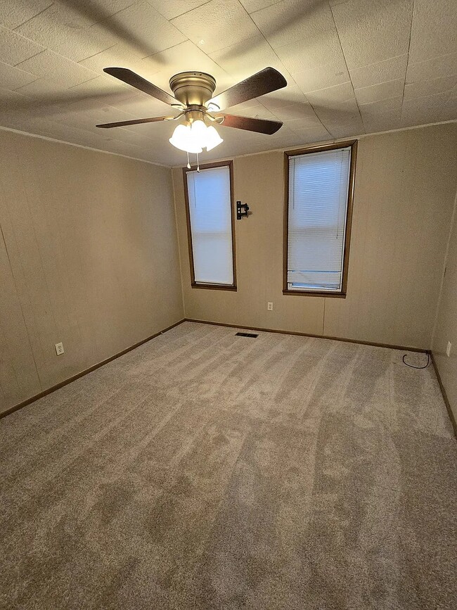 Photo - 992 W Pike St