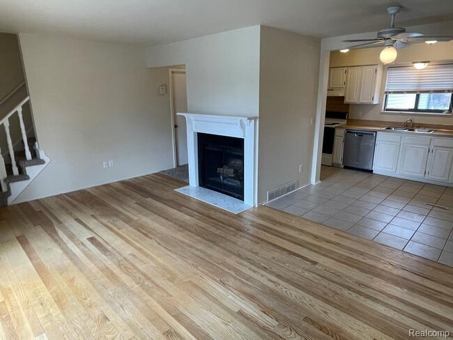 Photo - 8487 Pepper Ridge Dr