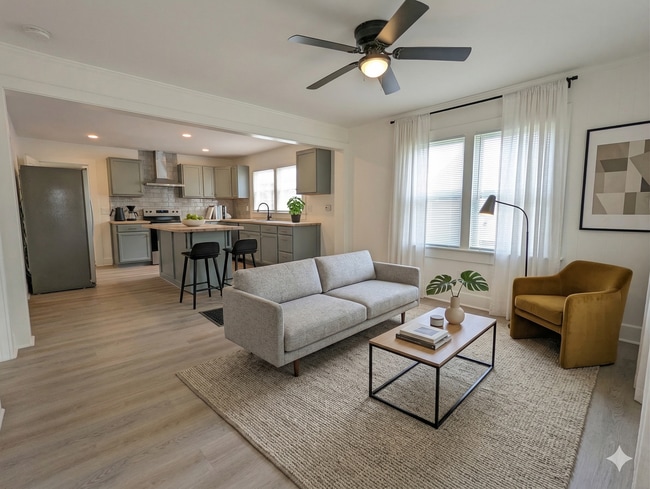 Photo - 108 Brown St