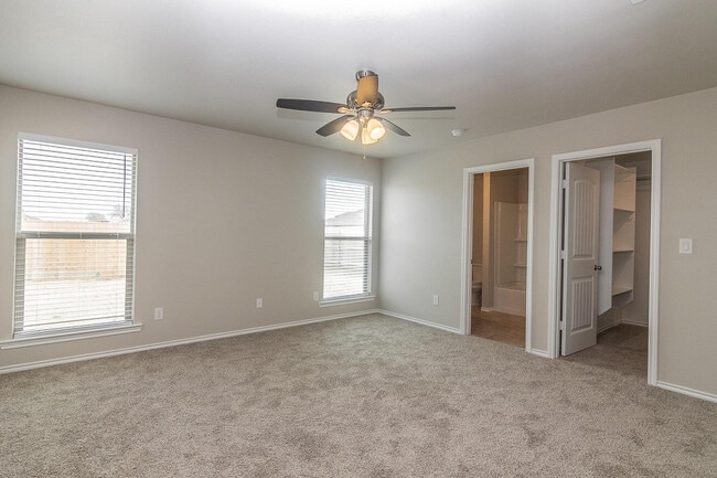 13809 Vernon Ave