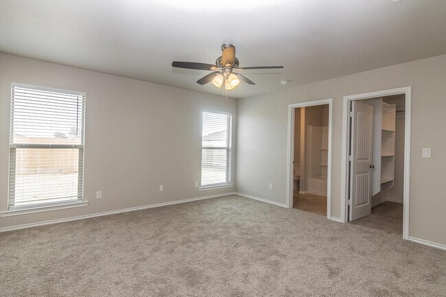 Photo - 13809 Vernon Ave