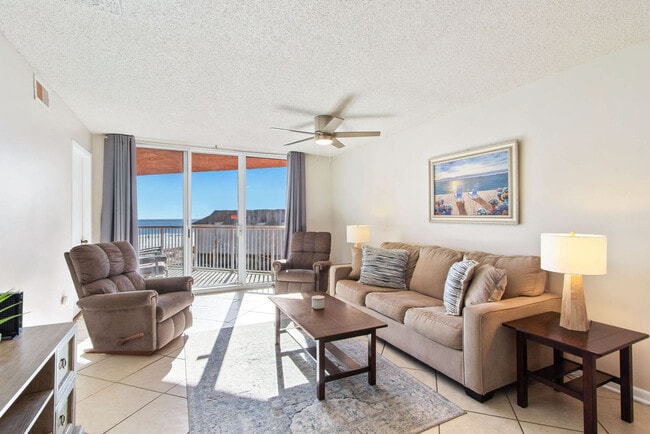 Building Photo - 633 W Beach Blvd Unit SI ID1541217P
