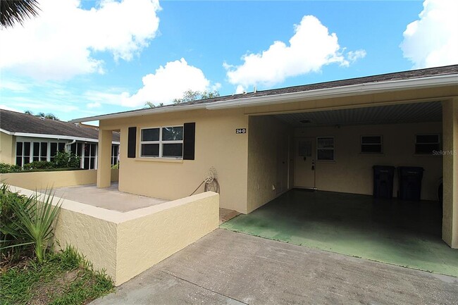 Photo - 390-301 301 Blvd W