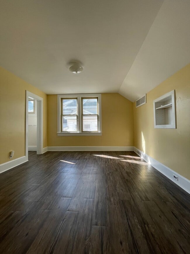 Photo - Five Bedroom Home in Central La Crosse