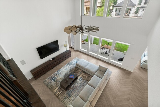 Building Photo - 62 N Curly Willow Cir