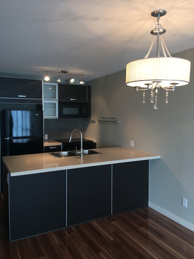 Photo - 1103-13688 100 Avenue Unit 1103