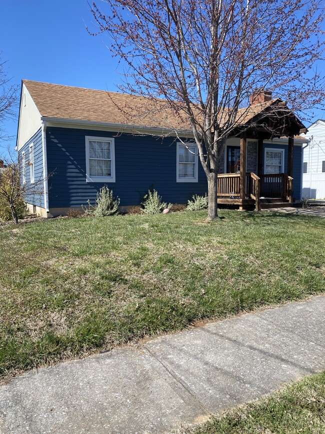 Photo - 216 Clymer Ave