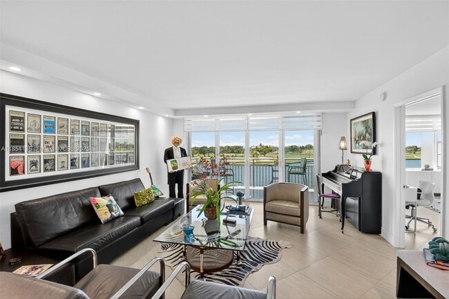 Photo - 9250 W Bay Harbor Dr Unit 5A