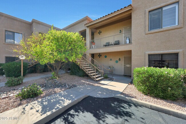 13804 N Saguaro Blvd Unidad 211