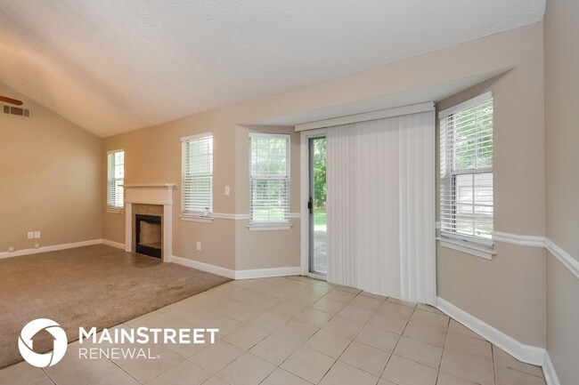 Photo - 330 E Country Woods Dr