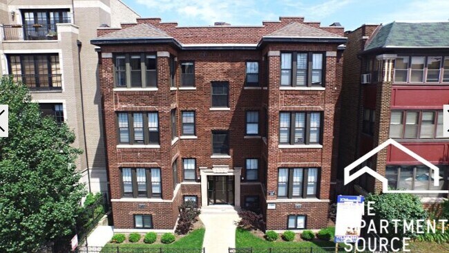 Photo - 3709 N Wilton Ave Unit 5