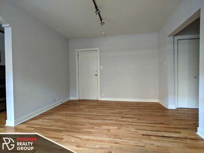 Photo - 2424 N Kedzie Blvd Unit 2420-109