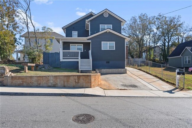 Building Photo - 159 Walnut St NW