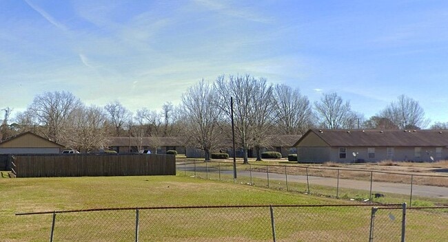 Photo - 620 W Admiral Doyle Dr Unit #620