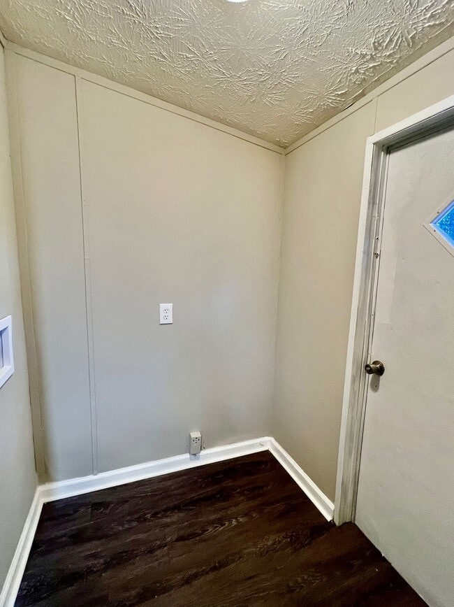 Photo - 5714 Saddle Club Rd