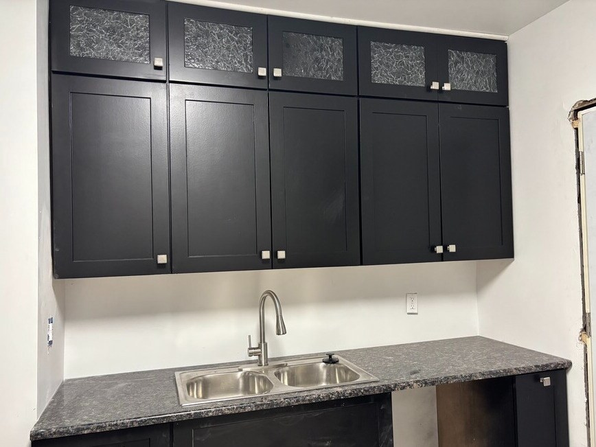 Photo - 3242 Clairmount St