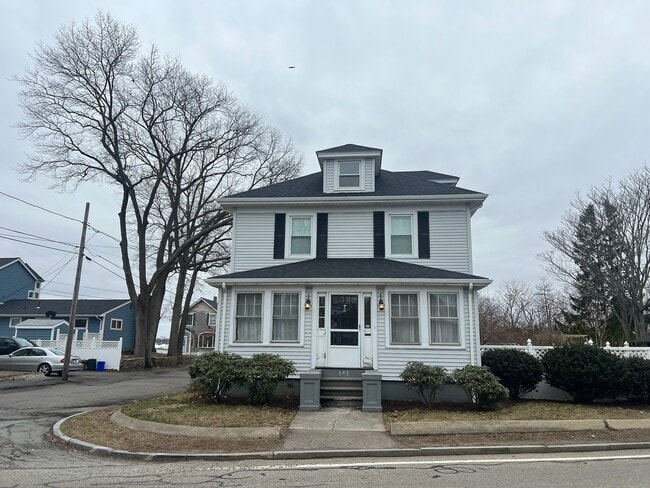 Photo - 143 Palmer St House